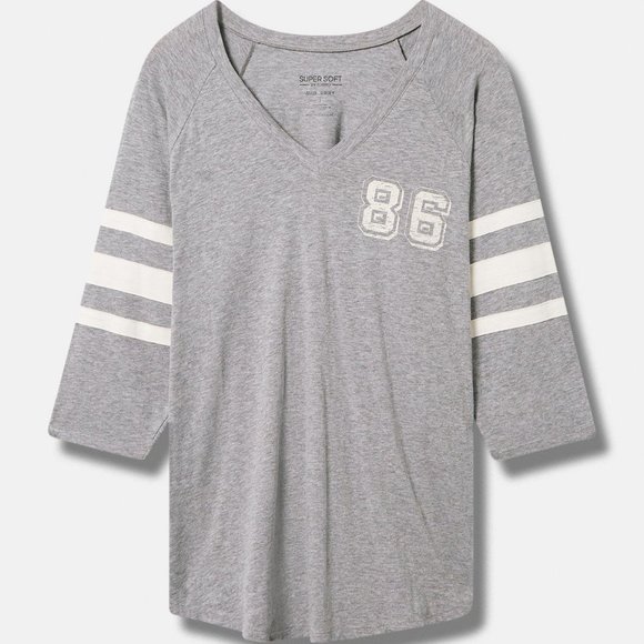 ❤️NWT VINTAGE TORRID VARSITY GRAPHIC TEE - ART DEPT - SUPER SOFT SLUB - SIZE 1X - Picture 1 of 8